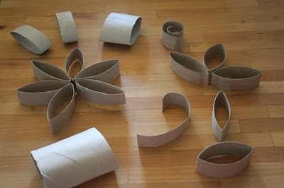 DIY Pretty Paper Roll Tea Candle Holder1