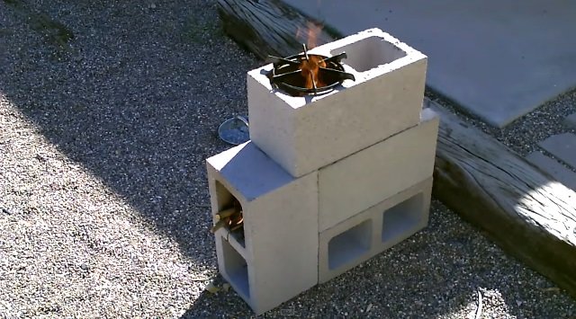 DIY Concrete Block Rocket Stove5