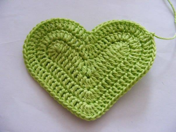 Fab Art DIY Crochet 3D Heart free pattern07