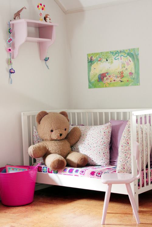 Fab Art DIY Furnitures from Repurposed Baby Cribs12