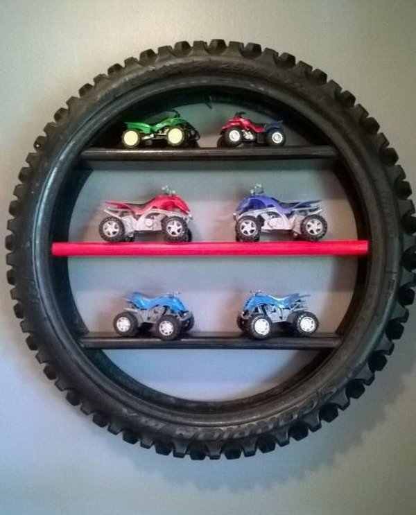 Tire Display Shelf--20+ DIY Ways to Repurpose Old Tires for Home and Garden