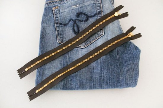 20+ FabArtDIY Ways To Rejuvenate Your Old Jeans diy-skinny-jeans