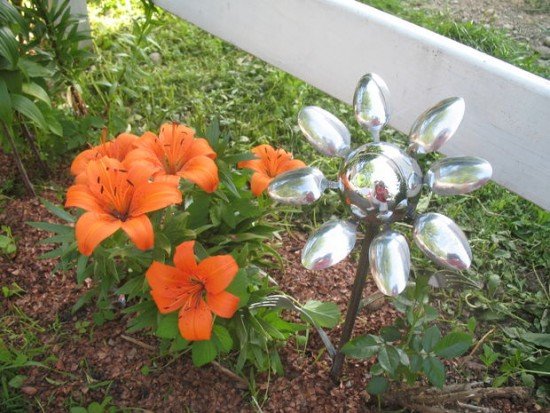 DIY Silver Spoon Flower Art for Home and Garden