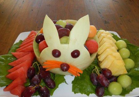 DIY Melon Bunny Fruit Platter 