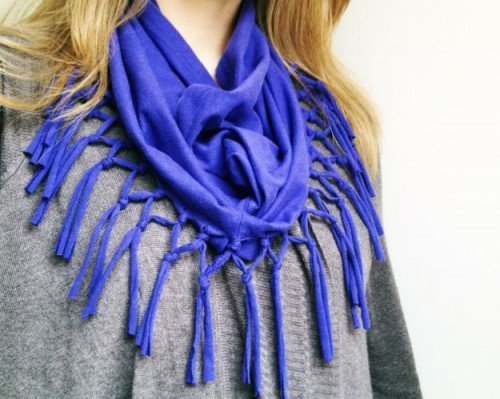 10 Fabulous DIY Ways to Recycle Old Tees - DIY t-shirt scarf tutorial