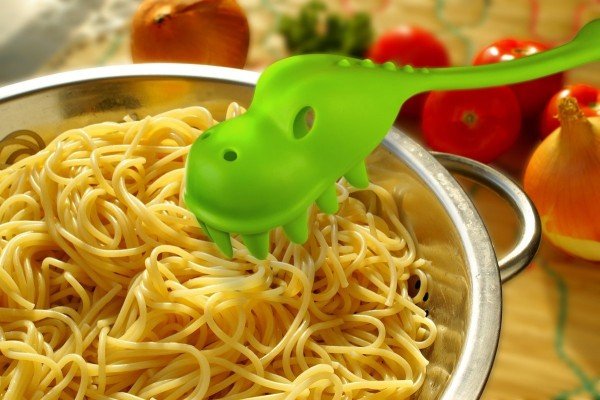 25+ Cool and Practical Kitchen Gadgets For Food Lovers - PASTASAURUS Pasta Server