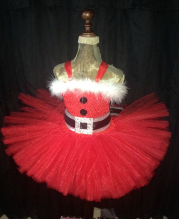 DIY No Sew Tutu Skirt Ideas-DIY No Sew Christmas Santa Tutu Skirt Tutorial