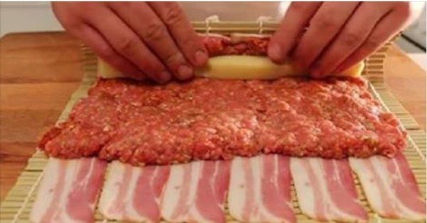 How to DIY BBQ Bacon Sushi Roll Recipe