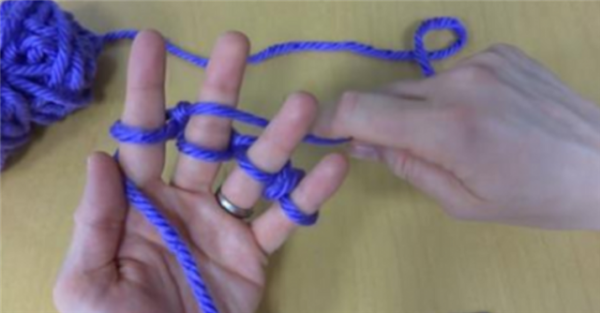 How to Finger Knit (Video)