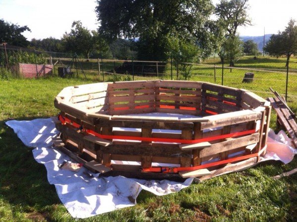 DIY How to Make Swimming Pool Out of Pallets