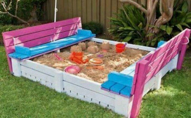  DIY Kids Pallet Furniture Ideas and Projects