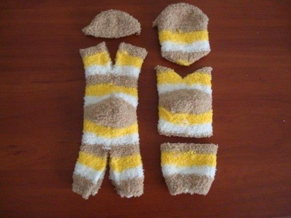 DIY Sock Kittens Tutorial - Free Pattern & Video