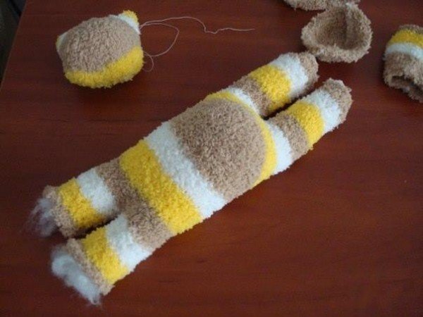 DIY Sock Kittens Tutorial - Free Pattern & Video