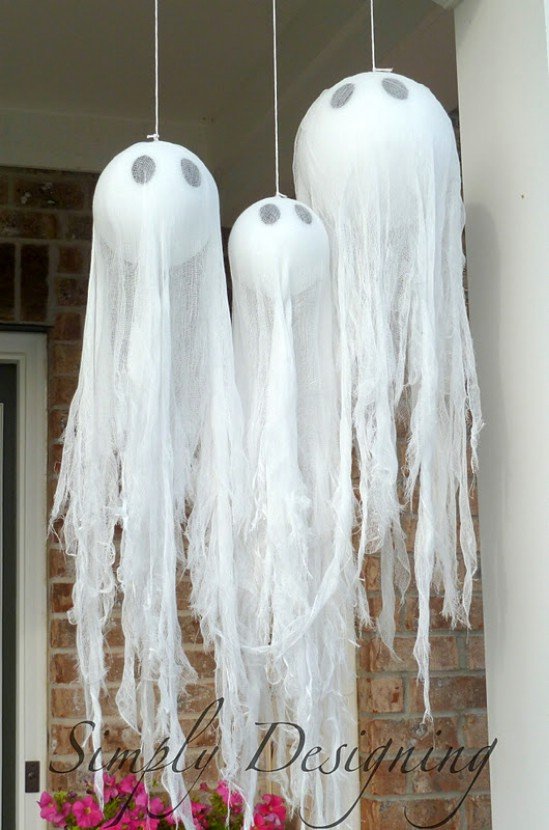 DIY Cloth Hanging Ghost Tutorial-40+ Easy to DIY Halloween Decorating Ideas