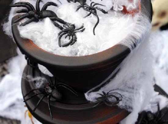 40+ Easy to DIY Halloween Decorating Ideas