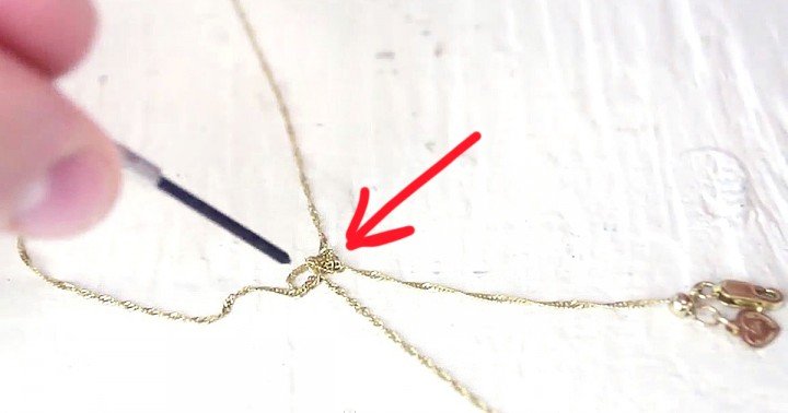 How to Easily Untangle Pesky Knotted Gold Chains
