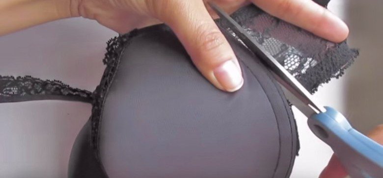She Solves An Annoying Fashion Problem With Just A Few Strategic Cuts On Her Bra