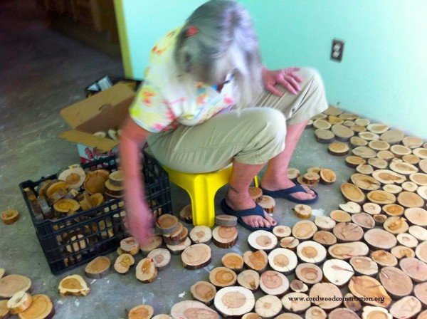 They Laid Wooden Discs On the Floor! The Result? An Incredible Makeover