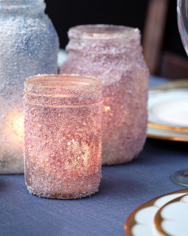 10 Gorgeous Holiday DIY Candle Ideas