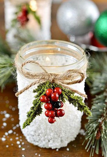 10 Gorgeous Holiday DIY Candle Ideas