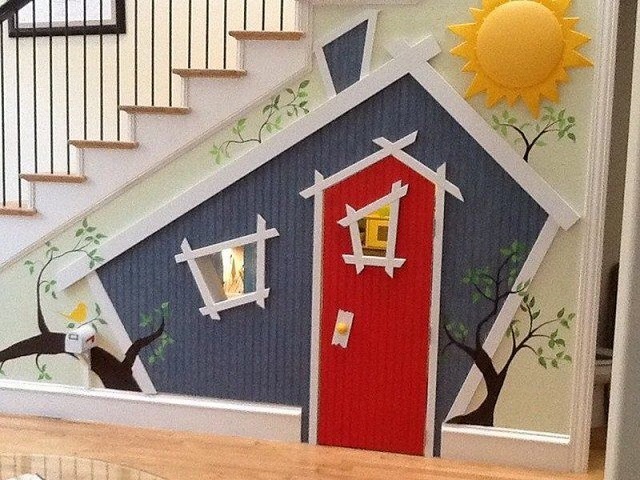 10 Incredible Kids Under Stair Playhouse DIY Ideas