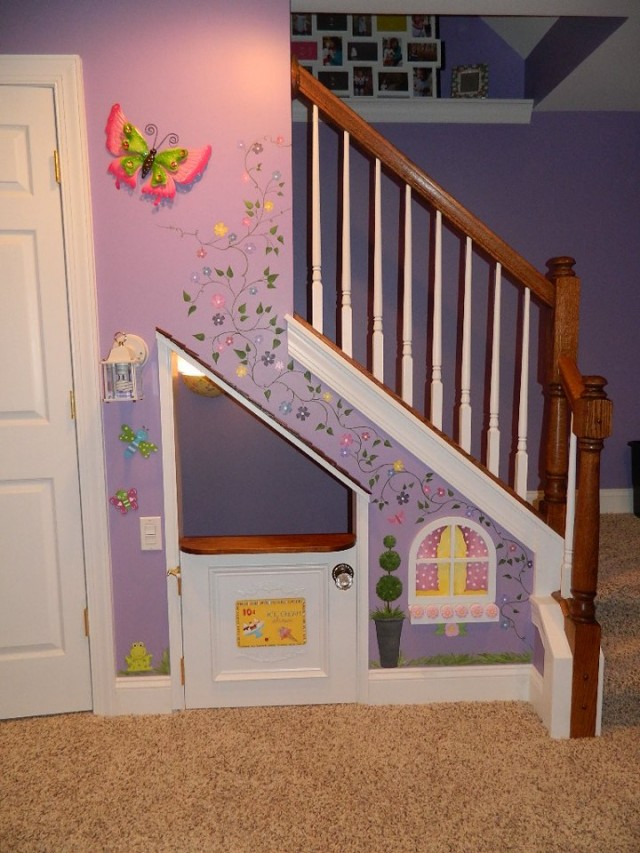 10 Incredible Kids Under Stair Playhouse DIY Ideas and tutorial