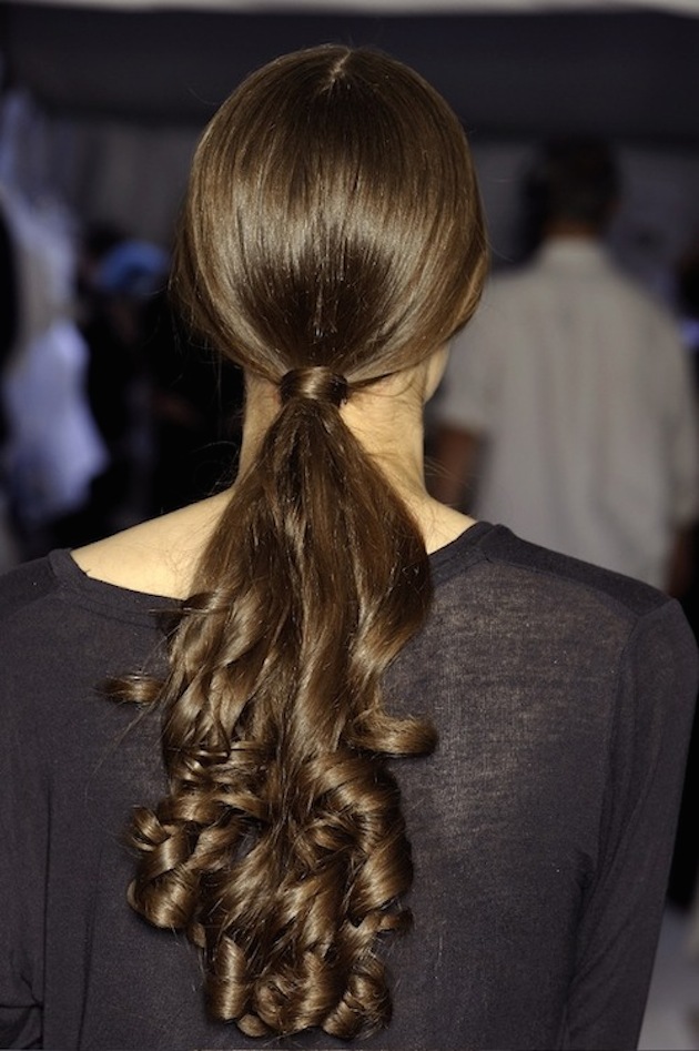 15 Ways to Rock a Pony Tail on Your Wedding Day