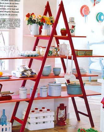 20 Creative Ways to Use Ladders for Vintage Home Decorating