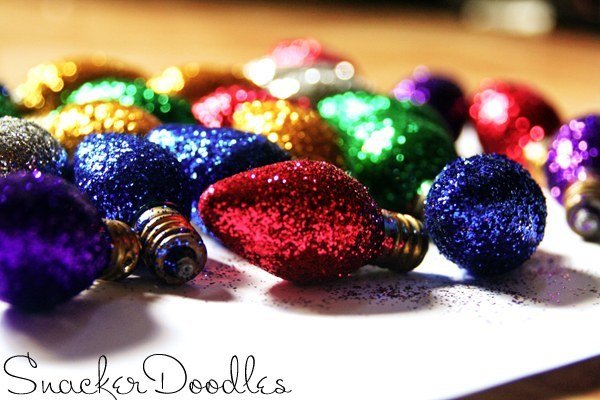 How To DIY Glitterized Light Bulbs for Christmas