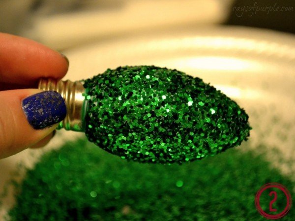 How To DIY Glitterized Light Bulbs for Christmas