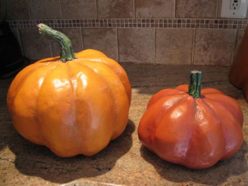 DIY Papier Mache Pumpkins