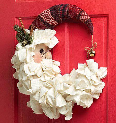 Christmas Craft: DIY McCalls Santa Wreath Tutorial