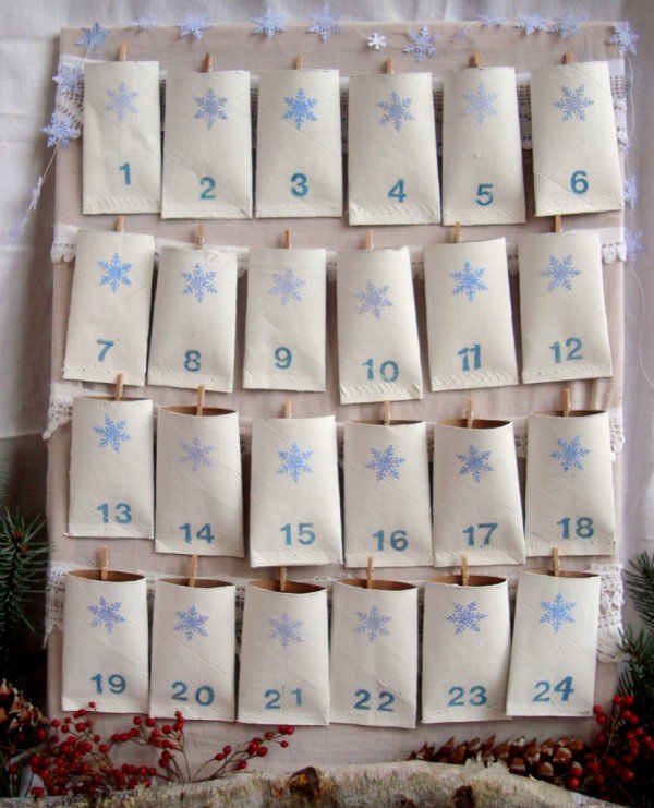 20+ Toilet Paper Roll Christmas DIY Craft Projects for A Wonderful Holiday