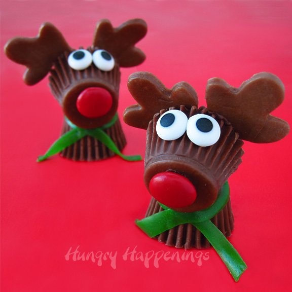 20+ Super Cute Christmas Treats DIY Ideas For This Holiday - Reese’s Cup Rudolph the Red Nose Reindeer Treats for Christmas Tutorial