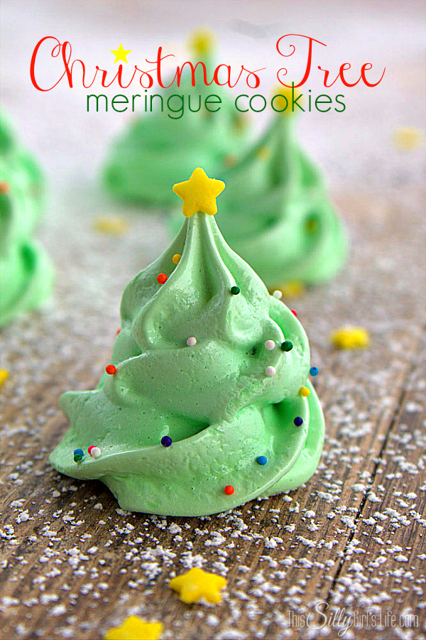 20 Super Cute Christmas Treats DIY Ideas For This Holiday - Christmas Tree Meringue Cookies Tutorial