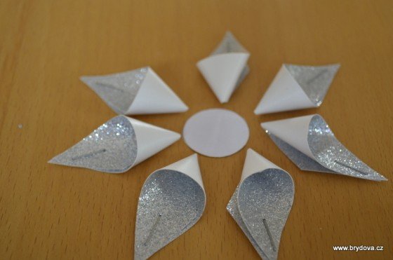 How to DIY Kanzashi Star Flower Christmas Ornament