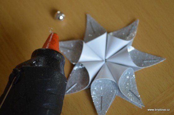 How to DIY Kanzashi Star Flower Christmas Ornament