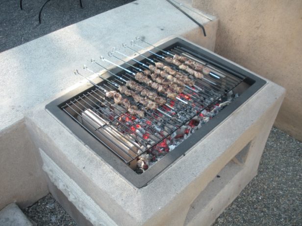 DIY Morgan's Open Grill Picture Tutorial--Backyard Concrete Grill Plan