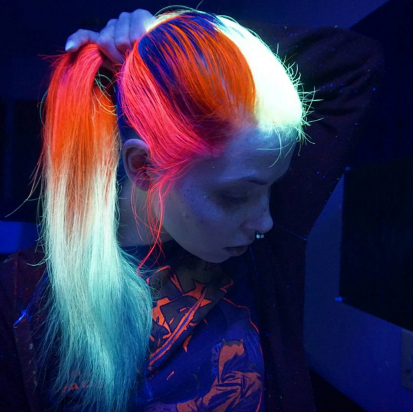 Glow in the Dark Hair Is Getting Too Hot to Stay In Style-DIY Glow In The Dark Hair Dye