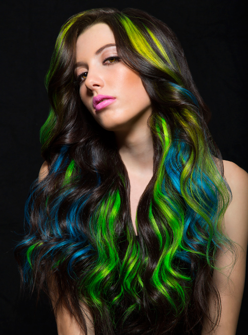 Glow in the Dark Hair Is Getting Too Hot to Stay In Style-DIY Glow In The Dark Hair Dye