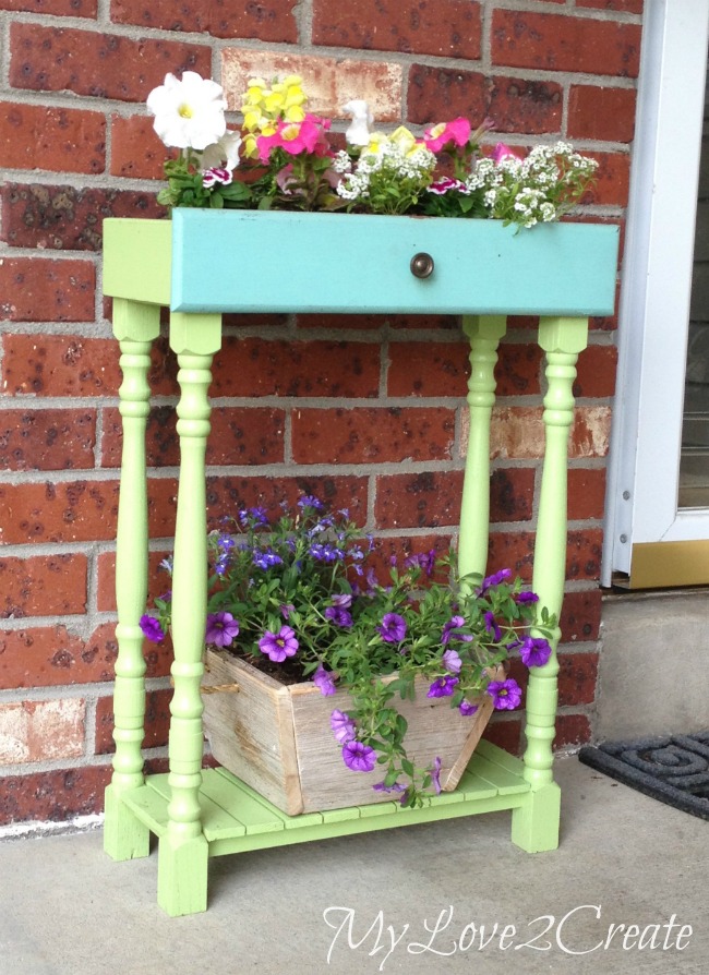 15 Creative Ways to Recycle Your Old Dresser Drawers-Drawers into Porch Planters