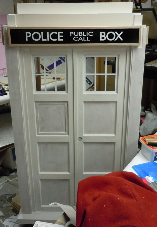 DIY TARDIS Cat Fort Playhouse Free Plan