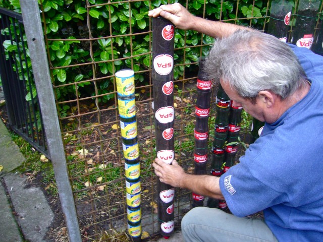 DIY Vertical Bottle Towel Garden (Video)