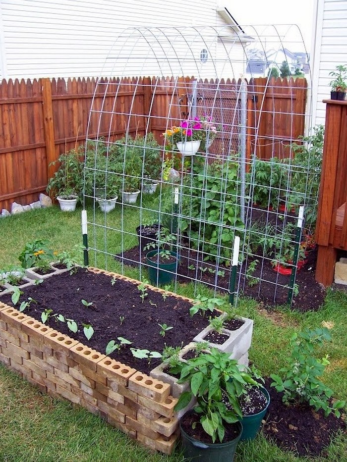 DIY Trellis Raised Garden Box