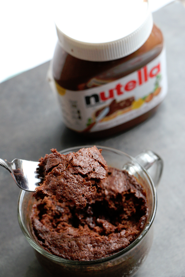 20 DIY Mug Cakes Recipes to Start Your Day-Nutella Mug Cake