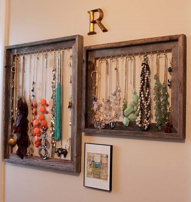 DIY Picture Frame Jewelry Organizer Tutorial