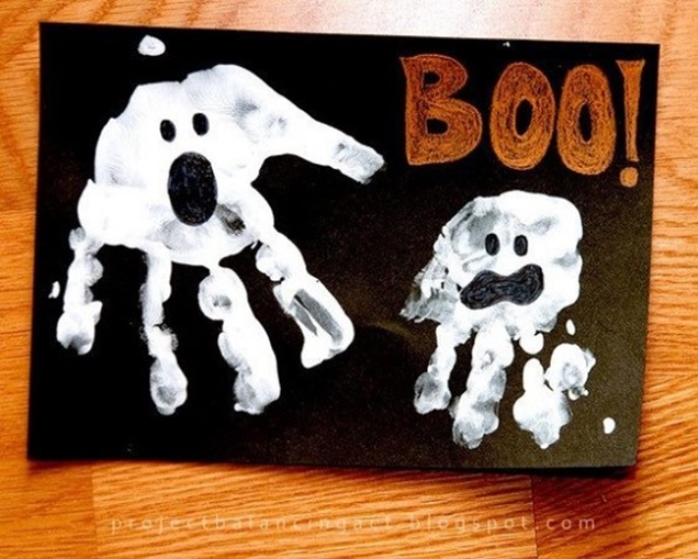 DIY Halloween Handprint Ghost Tutorial 