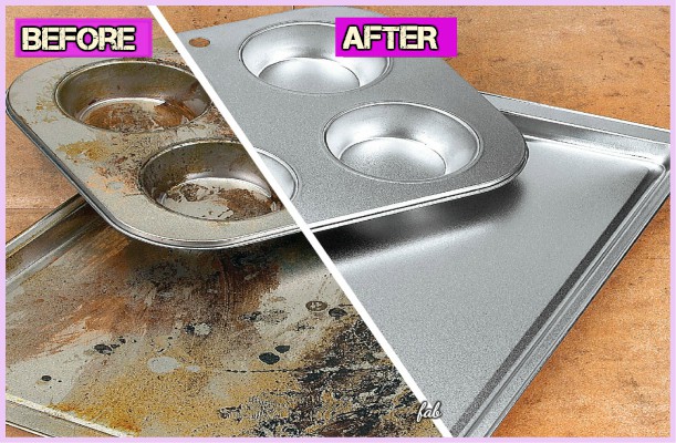 Kitchen Cleaning Hacks to Clean Burnt Baking Sheet